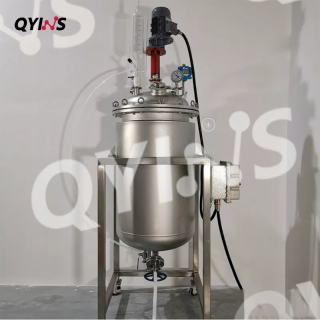 攪拌款雙層304不銹鋼反應(yīng)釜300L、500L、1000L