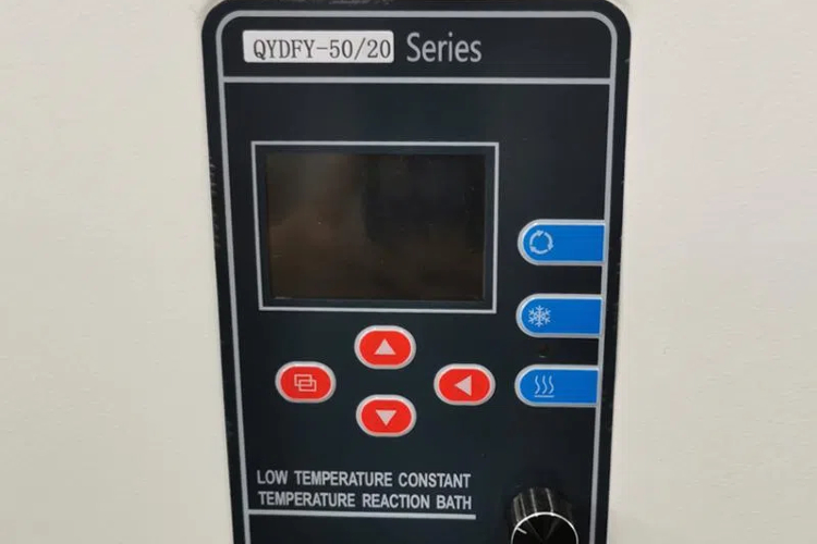 低溫恒溫反應(yīng)浴1 低溫恒溫反應(yīng)浴1